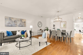 255 14th St SE Unit A, Washington, DC 20003