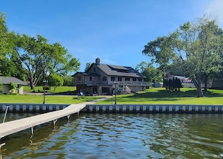 20973 N Lake Dr, Walkerton, IN 46574