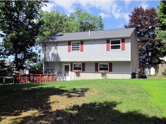 606 Hanover St, Manchester, NH 03104