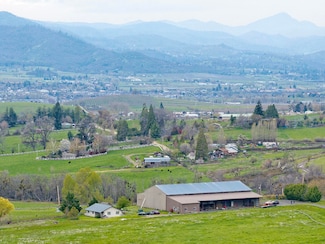 1620 Butler Creek Rd, Ashland, OR 97520