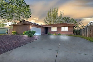 10505 Ambassador Dr, Rancho Cordova, CA 95670