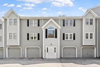 124 Tennis Plaza Rd Unit 34, Dracut, MA 01826