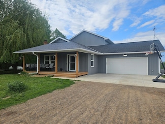 2191 389th Ave NW, Stanchfield, MN 55080