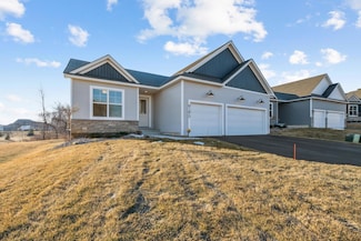 9195 62nd St S, Cottage Grove, MN 55016
