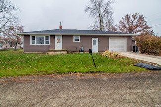 944 S Shank St, Portland, IN 47371