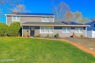 3 Avondale Ln, Matawan, NJ 07747