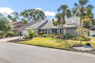 811 Hammockwood Ct, Sarasota, FL 34232