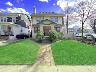 204 Morrison Ave, Staten Island, NY 10310