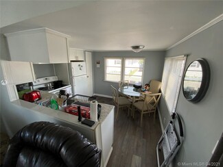 17 W Lake Dr, Hallandale Beach, FL 33009