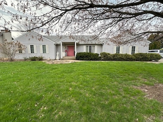 103 E South Mahomet Rd, Mahomet, IL 61853