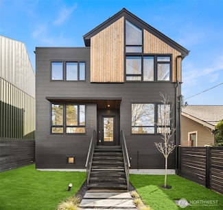 8054 Brooklyn Ave NE, Seattle, WA 98115