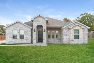 1910 S Uhl Rd, Glenn Heights, TX 75154