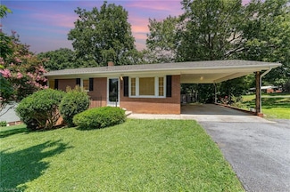 455 Brookwood Dr, Asheboro, NC 27203