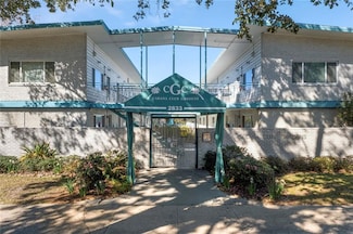 2833 St Charles Ave Unit 38, New Orleans, LA 70115