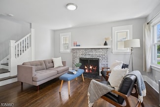 76 Rollinson St, West Orange, NJ 07052