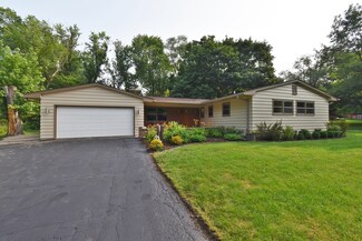 37W242 Dean St, Saint Charles, IL 60175