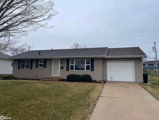 2005 Skyline Dr, Marshalltown, IA 50158