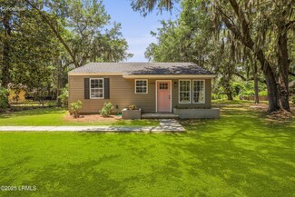 1809 Battery Park Dr, Port Royal, SC 29935
