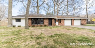 7968 S Michigan Ave, Rothbury, MI 49452
