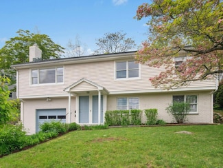 72 Locust Ave, New Canaan, CT 06840