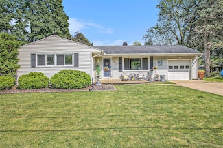 506 East Dr, Marshall, MI 49068