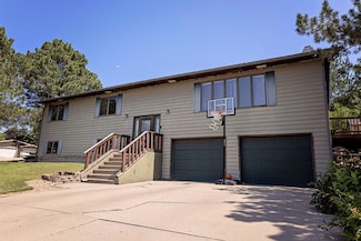 1144 W Capitol Ave, Pierre, SD 57501
