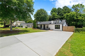 4946 Lake Ridge Trail NW, Lilburn, GA 30047