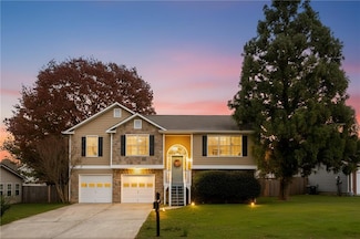 302 Staci Ln, Rockmart, GA 30153