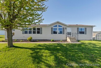 8650 Raven St, Zeeland, MI 49464