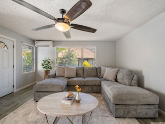 819 Papalalo Place, Honolulu, HI 96825