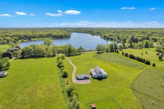 1812 Guenther Rd, Chelsea, MI 48118