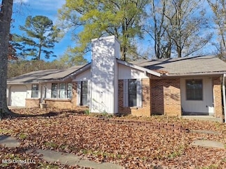 149 Oak Park Dr, Forest, MS 39074