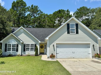 527 Maple Branches Dr SE, Belville, NC 28451