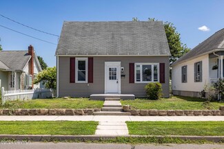 1324 Chestnut St, Berwick, PA 18603