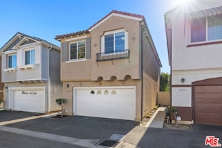12253 N Lima Way, Sylmar, CA 91342
