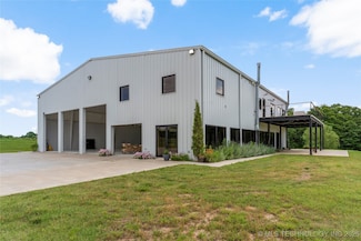 14382 Adams Rd, Mounds, OK 74047