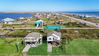 1018 Dolphin Rd, Gilchrist, TX 77617