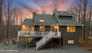 33 Sunset Dr, Gouldsboro, PA 18424