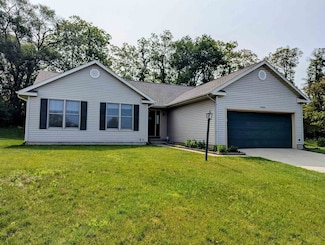 18086 Courtland Dr, South Bend, IN 46637