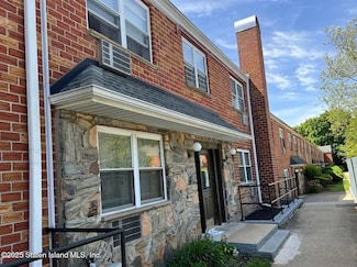 28 Bay Terrace Unit 2H, Bay Terrace, NY 10306
