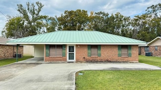 120 Merian St, Schriever, LA 70395