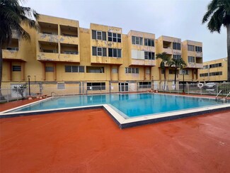 1555 W 44th Place Unit 103, Hialeah, FL 33012