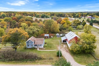 7432 County Road A, Almond, WI 54909