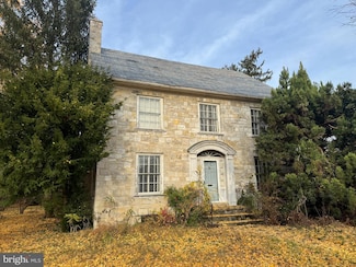 560 E Baltimore St, Greencastle, PA 17225