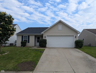 581 Grassy Bend Dr, Greenwood, IN 46143