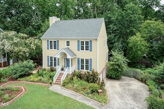 8 Cedar Hill Dr, Durham, NC 27713