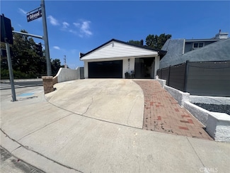 13241 Oakwood Ln, La Mirada, CA 90638