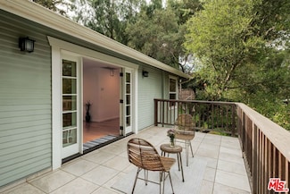 502 Fernwood Pacific Dr, Topanga, CA 90290