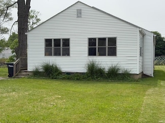 2817 N Milton St, Muncie, IN 47303