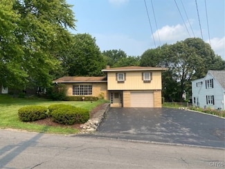 106 Erregger Rd, Syracuse, NY 13224